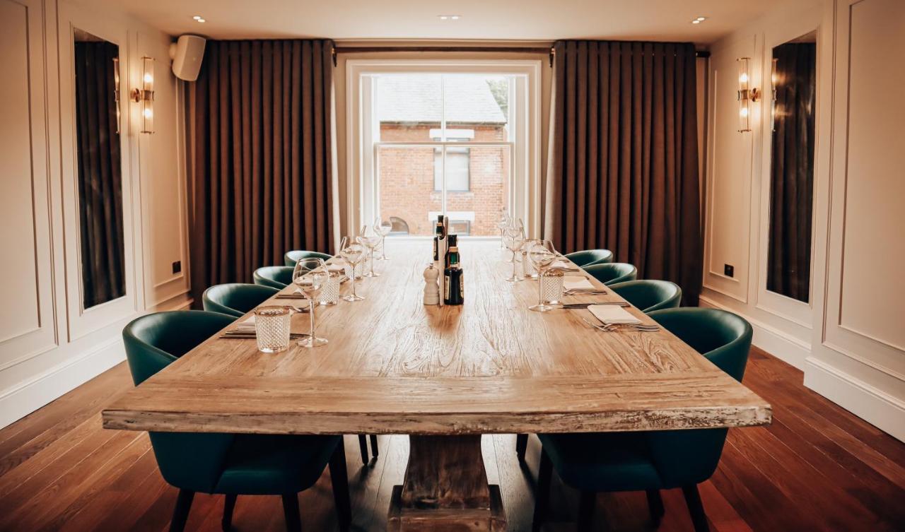 Lion & Swan Hotel Конгълтън Екстериор снимка The boardroom at the London Wine School
