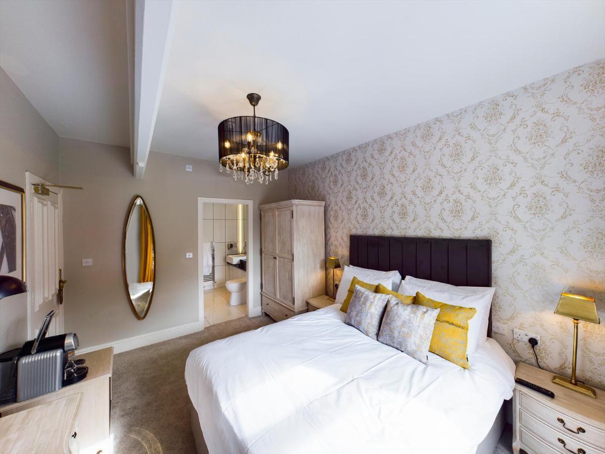 Lion & Swan Hotel Конгълтън Екстериор снимка